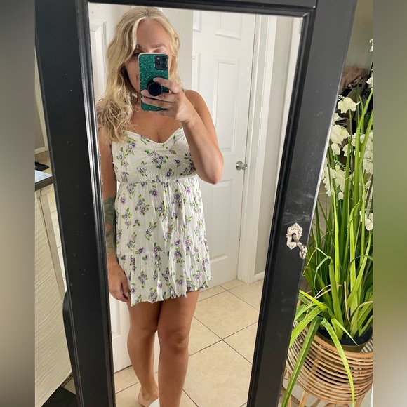 Wild Fable White Dress with Purple and Green Floral size medium - Picture 5 of 6